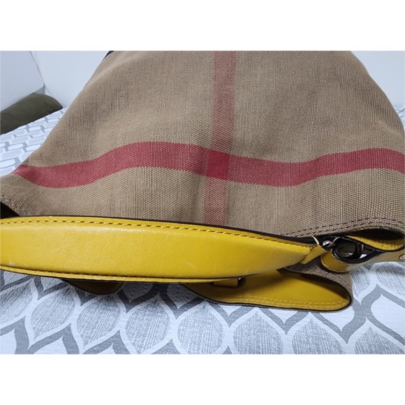 Authentic BURBERRY Canvas Mega Check Medium Ashby Hobo Saddle Bag Yellow/Beige - Picture 8 of 13